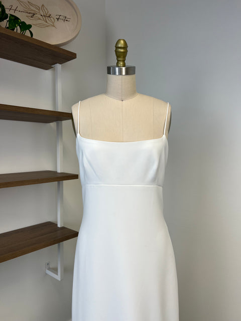 B / Theia Quartz Size 8