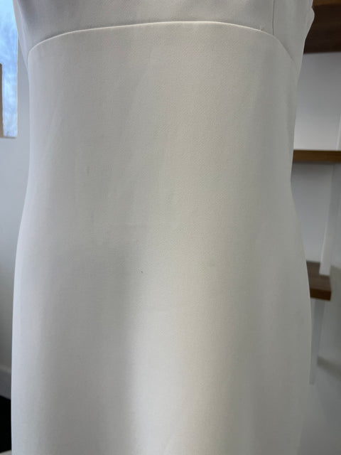 B / Theia Quartz Size 8