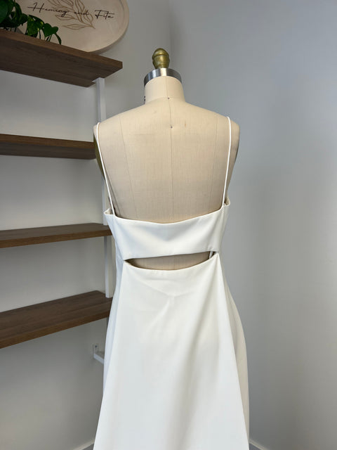 B / Theia Quartz Size 8