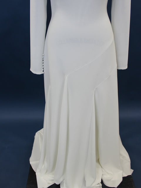 A / Atelier Pronovias River Size 10