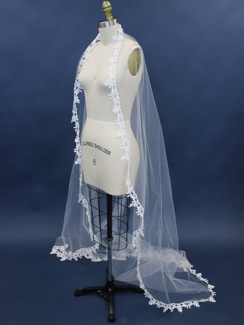 VEIL / Sara Gabriel Valez