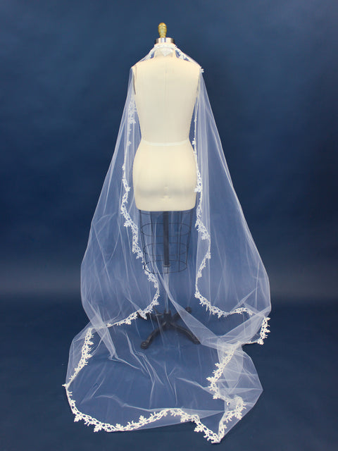 VEIL / Sara Gabriel Valez