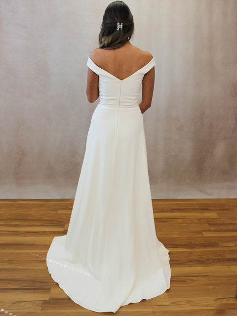 B / Sarah Seven Bianca Size 2