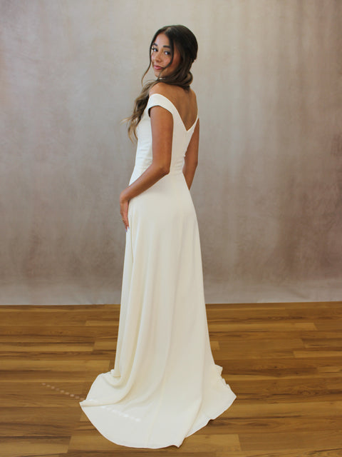 B / Sarah Seven Bianca Size 2