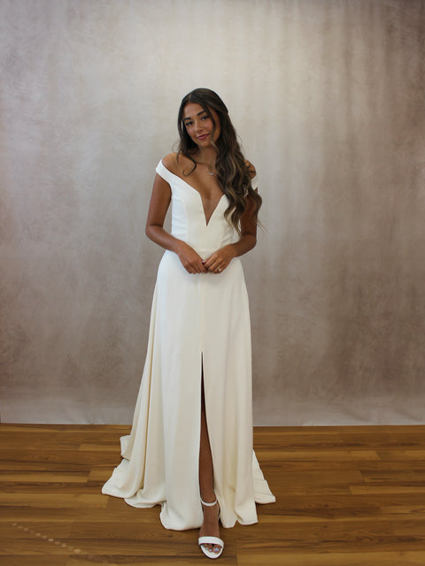 B / Sarah Seven Bianca Size 2
