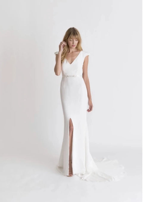 B / Nova Alexandra Grecco Size 8