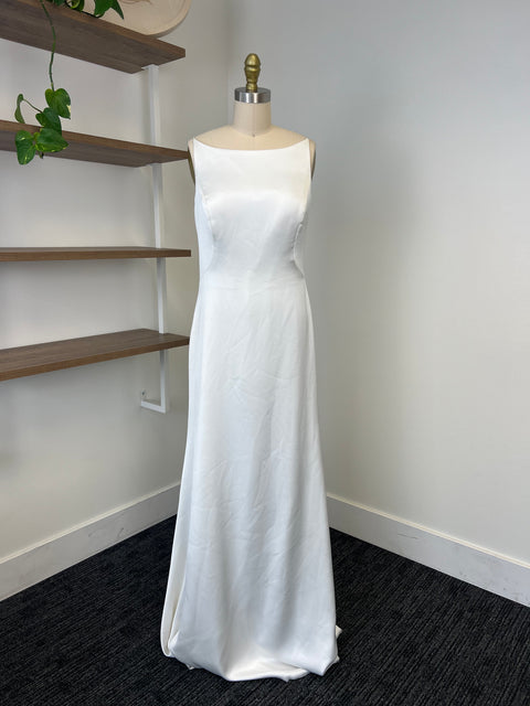 B / Theia Cardamom Size 10