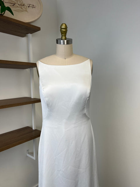B / Theia Cardamom Size 10