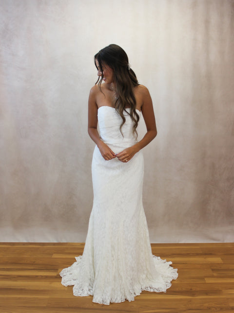 A / Galina WG3381 223087 Size 4