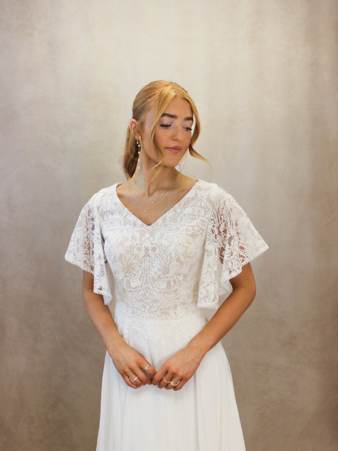B / Evelyn Bridal Gwyneth Size 2