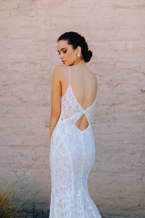 B / Wilderly Bride August Size 12