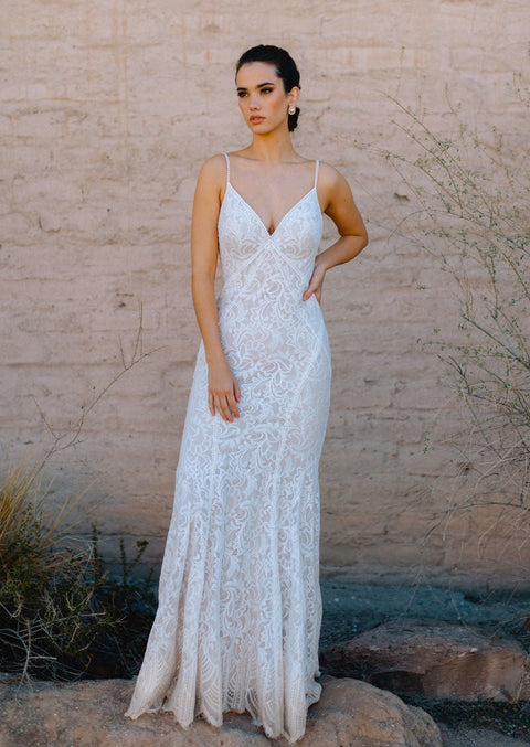 B / Wilderly Bride August Size 12