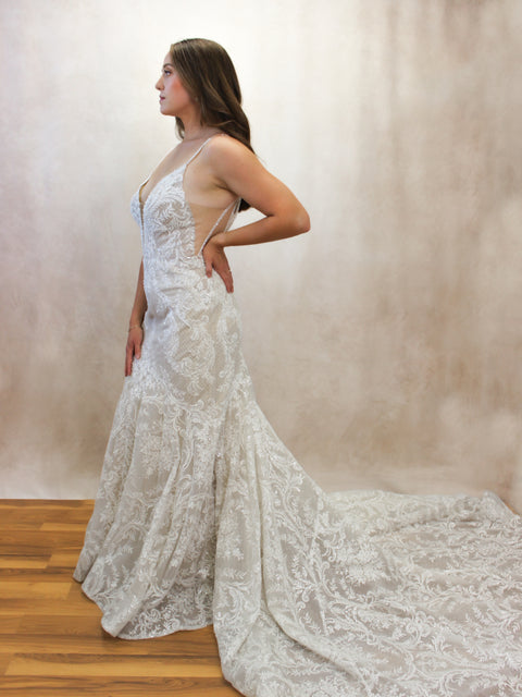 A / Martina Liana 1348 Size 14