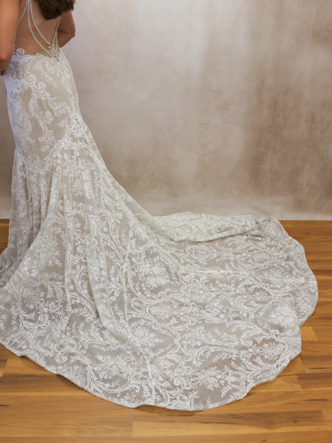 A / Martina Liana 1348 Size 14