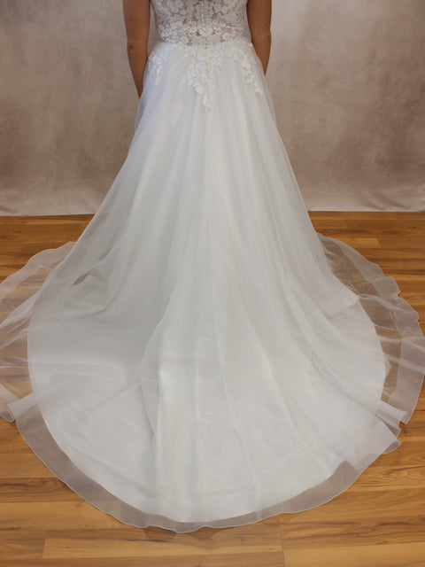 A / Paloma Blanca 4981 Size 12