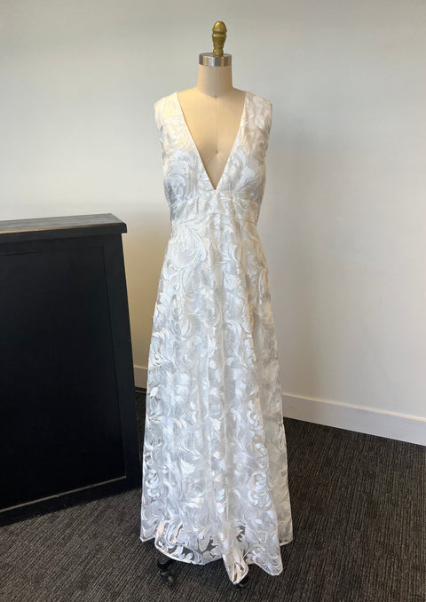 C / Lotus Thread 83100 Size 18