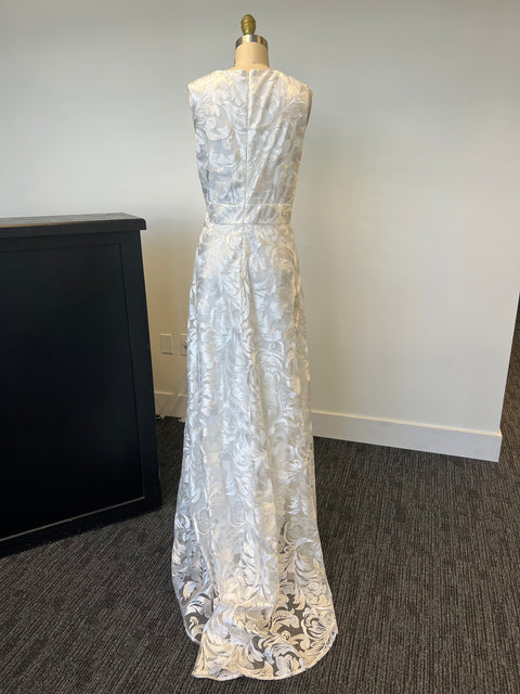 C / Lotus Thread 83100 Size 18