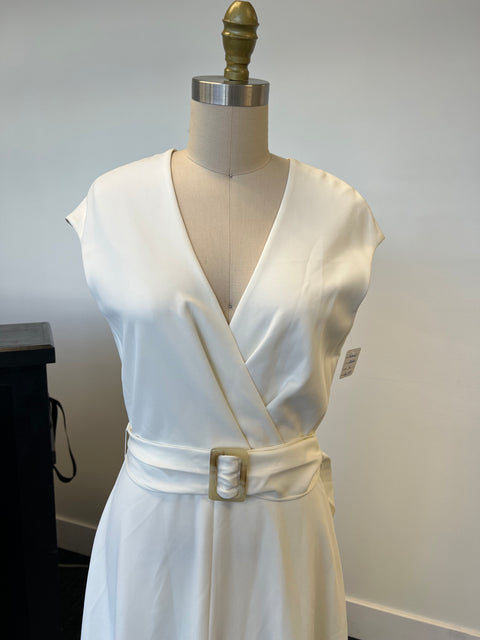 B / Sarah Seven Dolce Size 4
