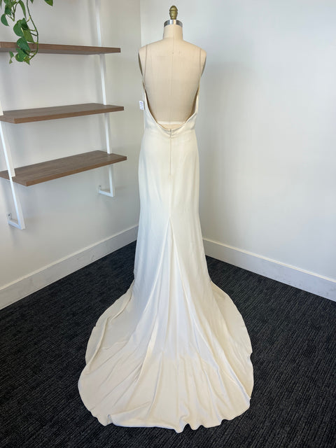 C / Alexandra Grecco Prisma Size 8