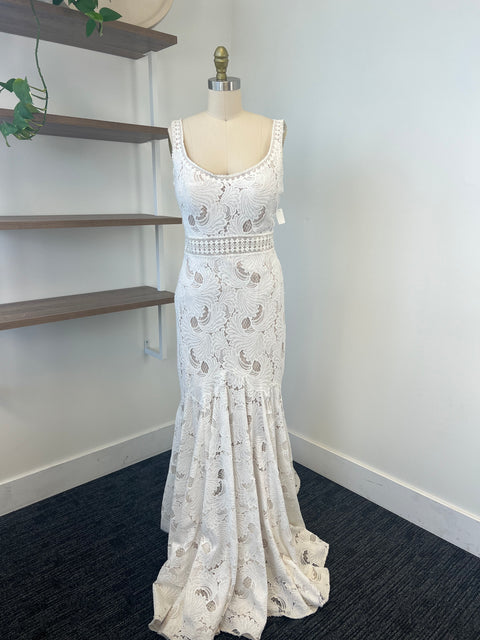 C / Wilderly Anniston 223040 Size 8