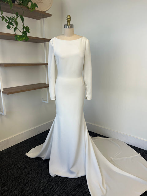 C / Pronovias Ivania Size 8