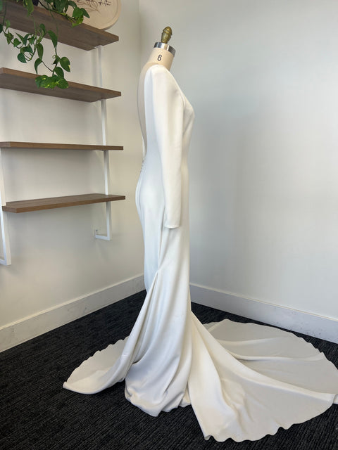 C / Pronovias Ivania Size 8
