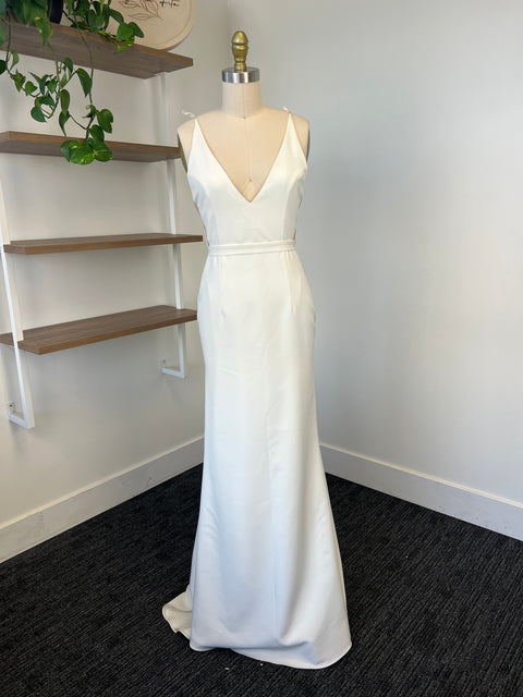 B / Sarah Seven Giovanna Size 8