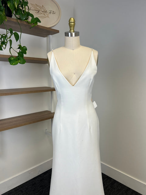 B / Sarah Seven Giovanna Size 8