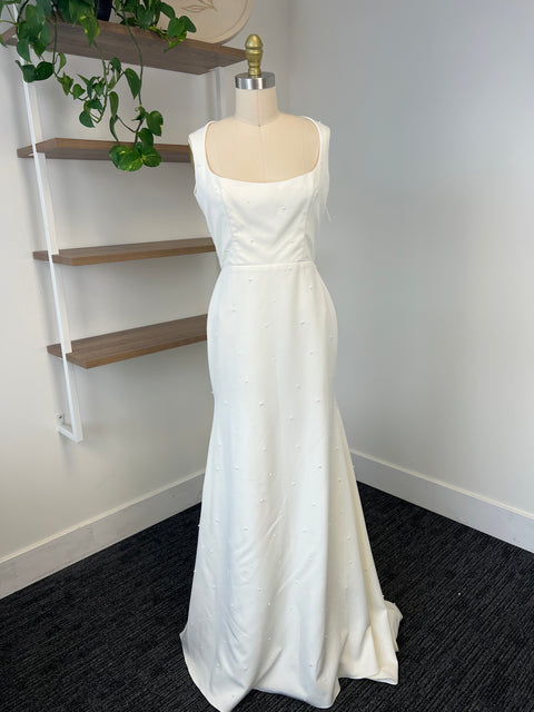 B / Sarah Seven Leona Size 8
