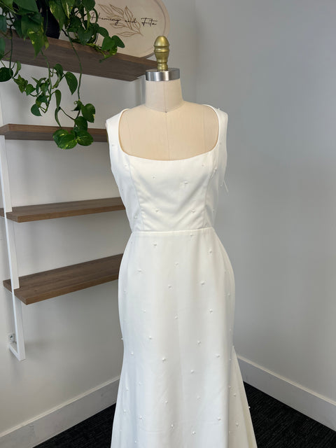 B / Sarah Seven Leona Size 8