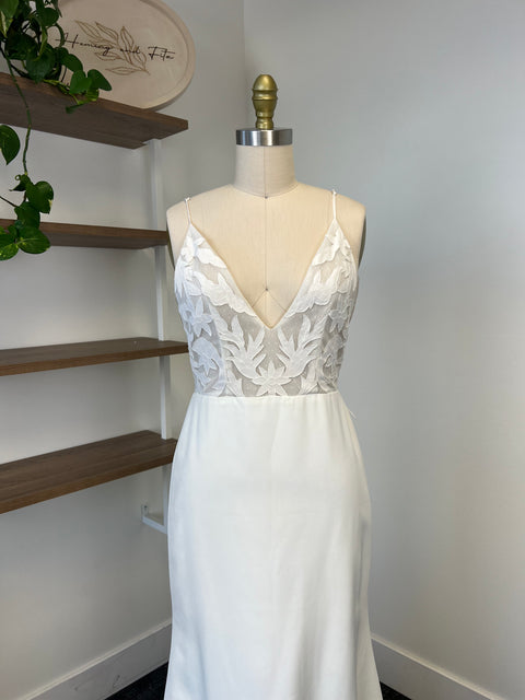B / Sarah Seven Eloise Size 8