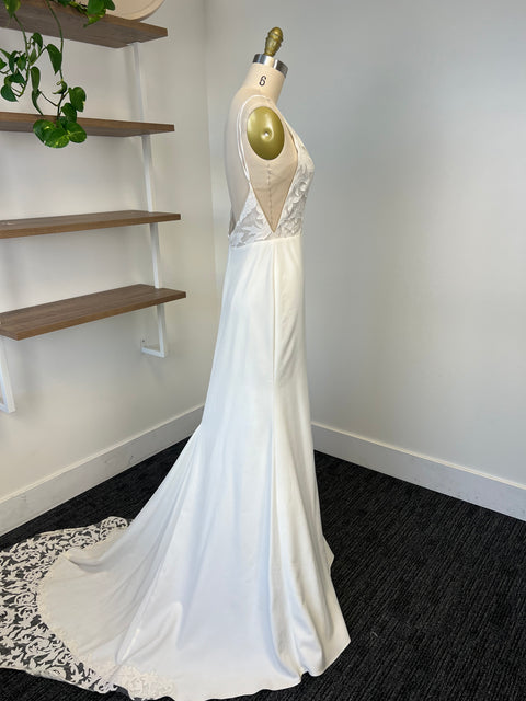 B / Sarah Seven Eloise Size 8