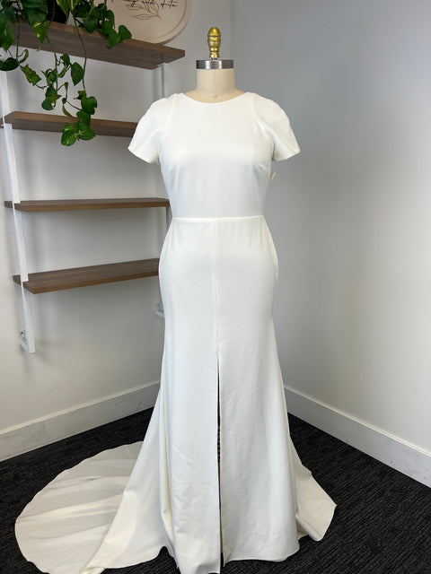 B / Sarah Seven Christi Size 14
