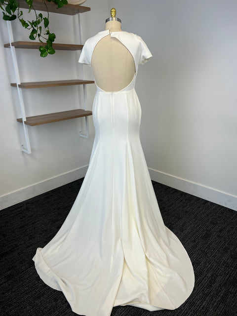 B / Sarah Seven Christi Size 14