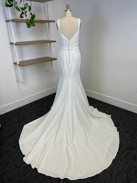A / Louvienne Matteo Size 8