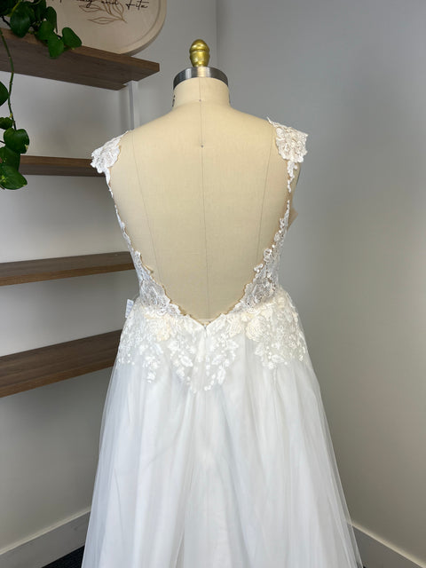 C / Desiree Hartsock Flora Size 14