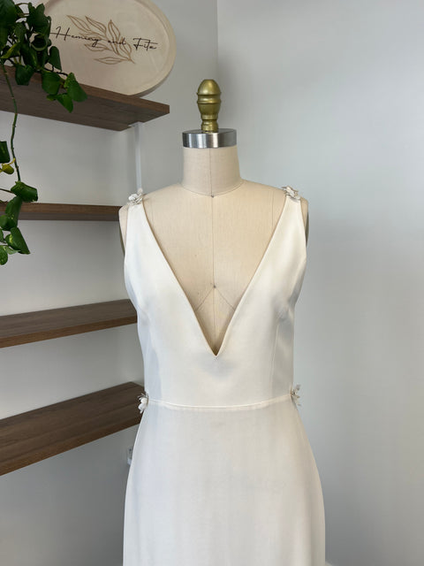 B / Alexandra Grecco Stevie Size 8