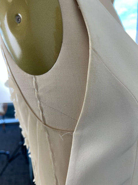 B / Alexandra Grecco Stevie Size 8