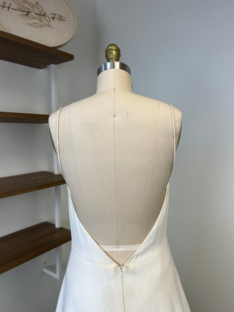 C / Theia Ally Size 8