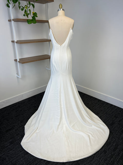 B / Theia Primrose Size 10