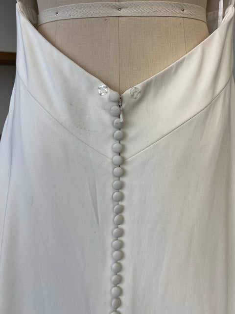 A / Theia Byrony Size 10