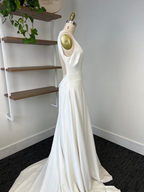 A / Theia Byrony Size 10