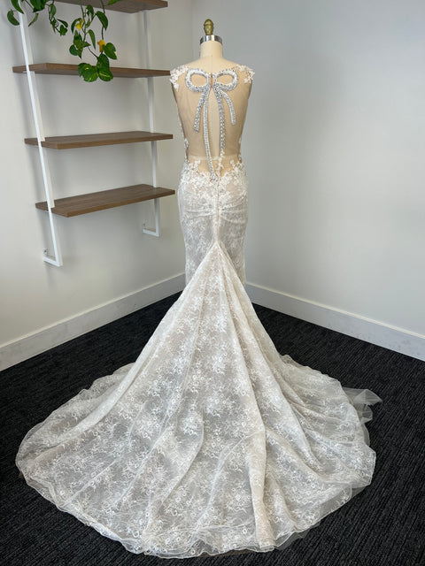 B / Netta Benshabu Isadora Size 8