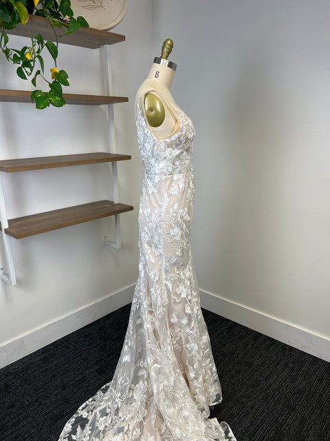C / L'amour and Lace 18 Size 6
