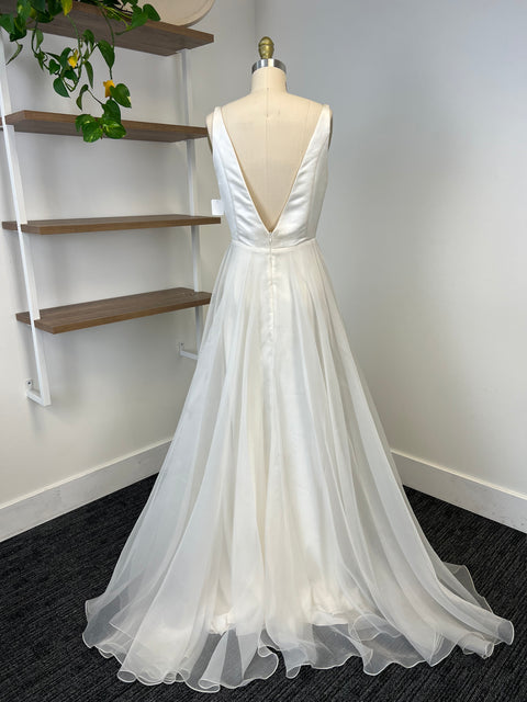 C / Scout Getaway Size 8