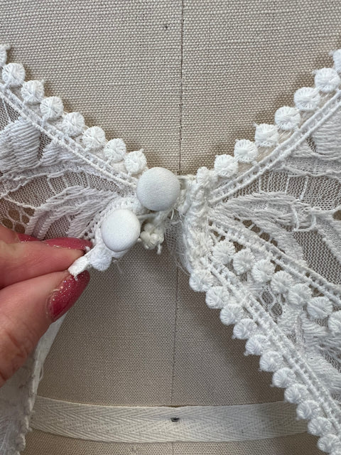 B / Wilderly Bride August Size 12