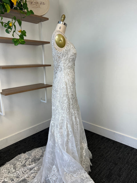 B / Allure 9501 Size 12