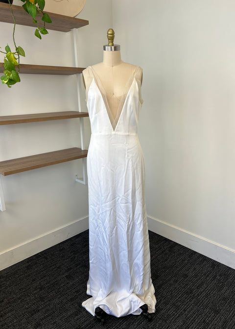C / Sarah Seven Noemi Size 8