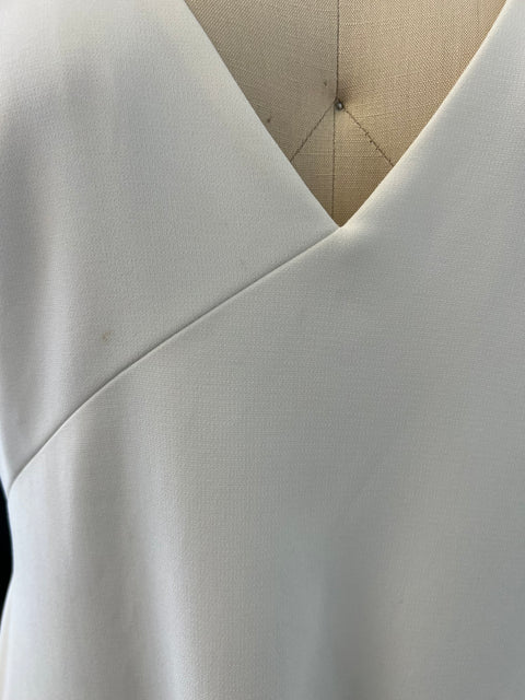 B / Theia Acacia Size 12