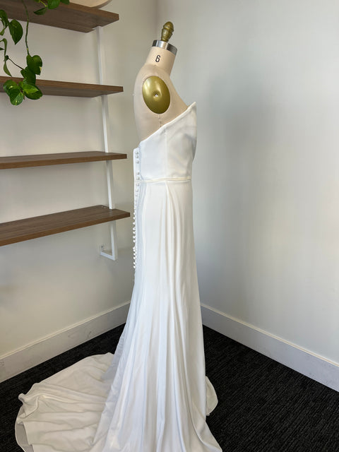 C / Suzanne Neville Carmella Size 14